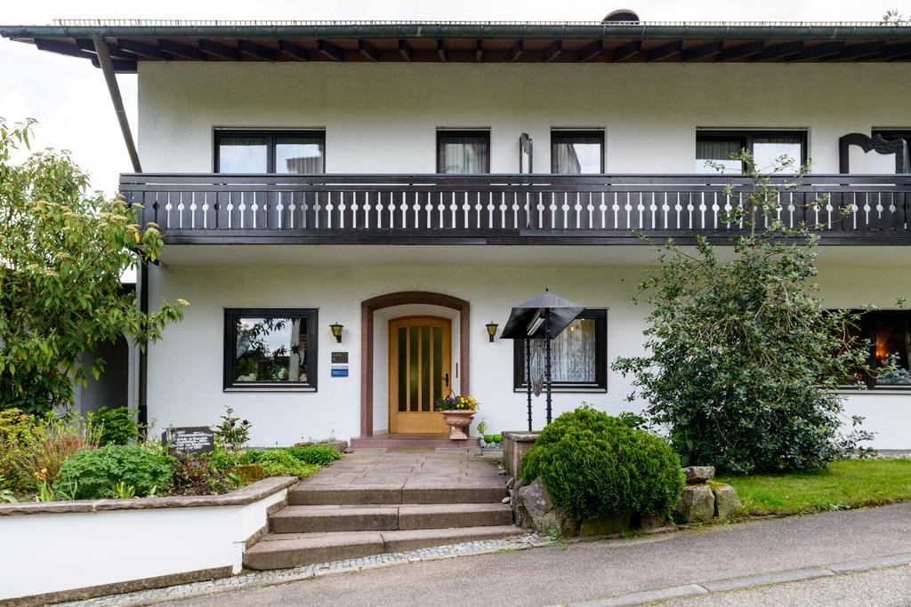 Hotel Schwarzwaldschaefer Enzklosterle Exterior photo